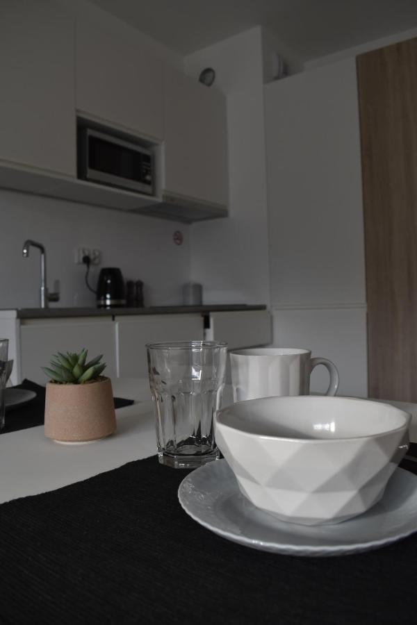 White Apartment Modern Tower Atal Gdynia Exterior photo
