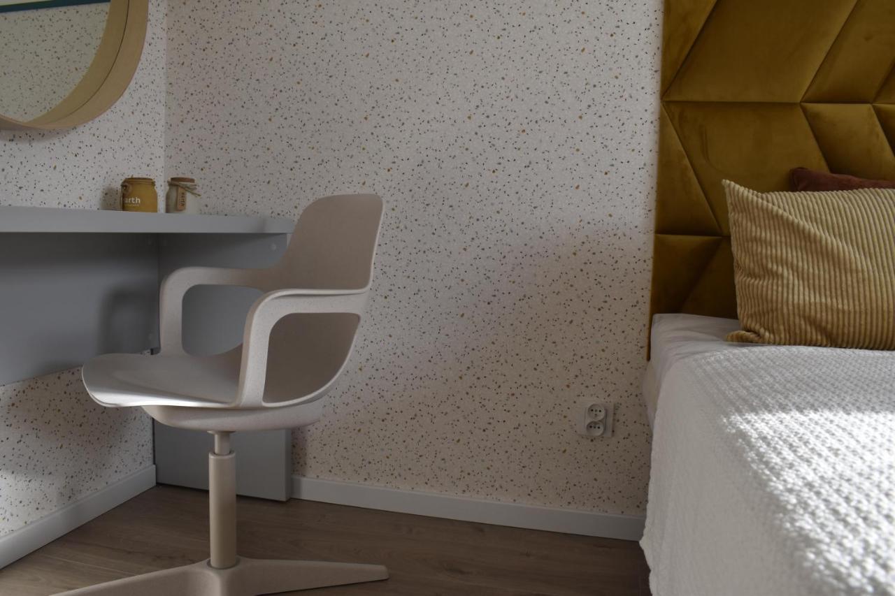 White Apartment Modern Tower Atal Gdynia Exterior photo